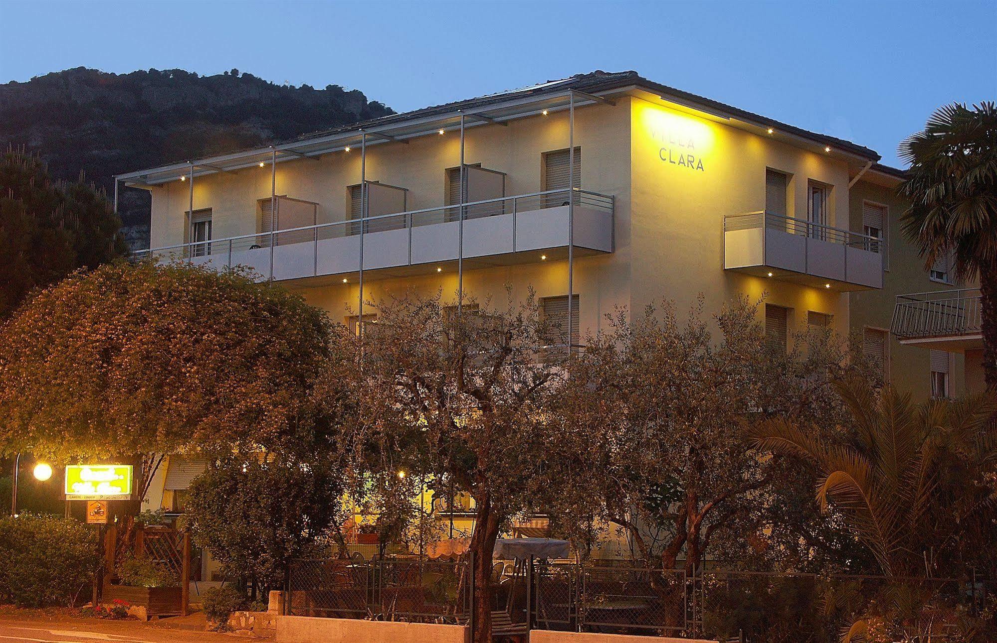 Hotel Villa Clara Torbole Sul Garda Bagian luar foto